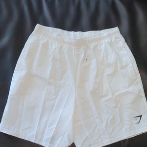 Gymshark white short